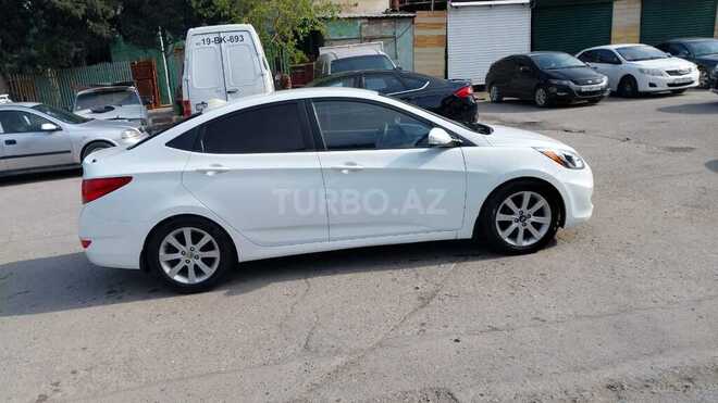 Hyundai Accent 2012, 300,000 km - 1.6 l - Bakı