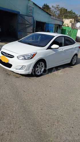 Hyundai Accent 2012, 300,000 km - 1.6 l - Bakı