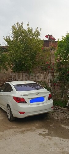 Hyundai Accent 2012, 300,000 km - 1.6 l - Bakı