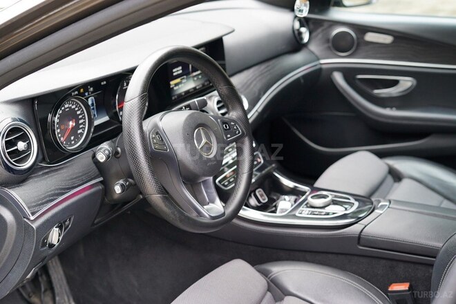 Mercedes E 220 d 2017, 174,000 km - 2.0 l - Bakı