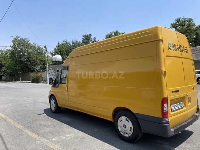 Ford Transit-5