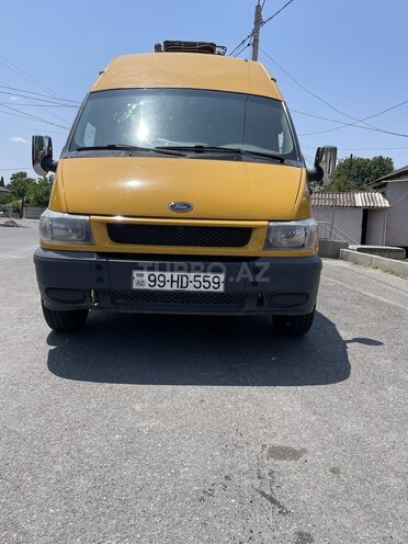 Ford Transit-1