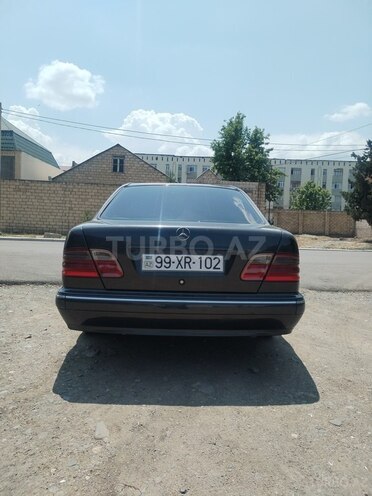 Mercedes E 270 2000, 511,000 km - 2.7 l - Gəncə