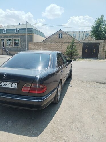 Mercedes E 270 2000, 511,000 km - 2.7 l - Gəncə