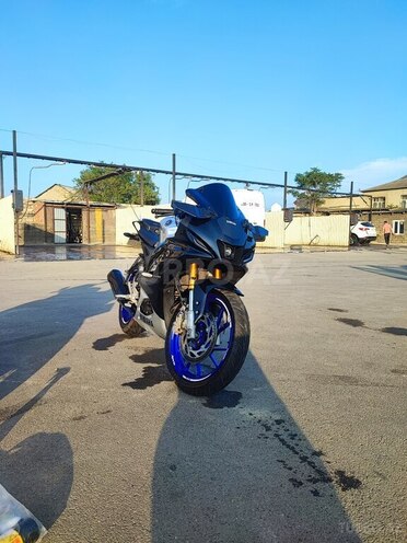 Yamaha R15M-2