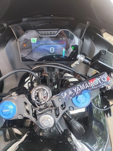 Yamaha R15M-12