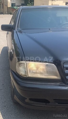 Mercedes C 220 1995, 313,000 km - 2.2 l - Bakı