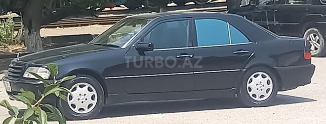 Mercedes C 220 1995, 313,000 km - 2.2 l - Bakı