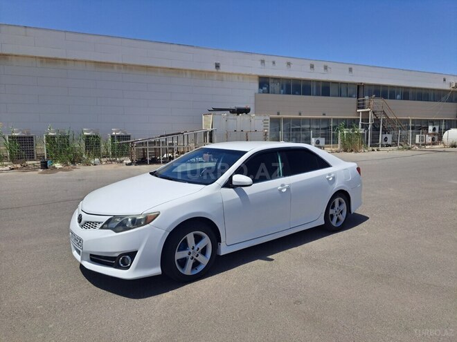 Toyota Camry 2011, 240,000 km - 2.5 л - Bakı