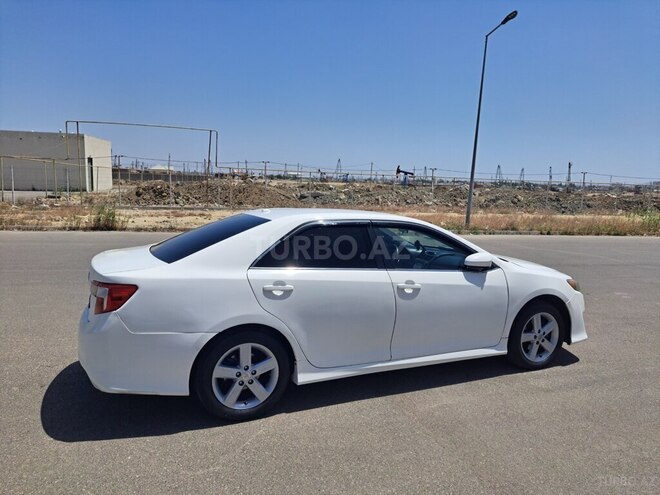 Toyota Camry 2011, 240,000 km - 2.5 л - Bakı