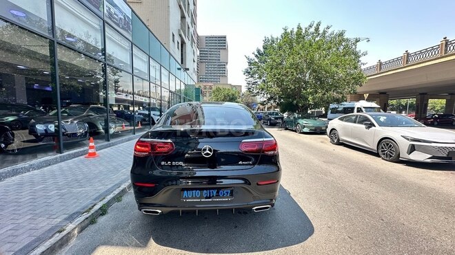 Mercedes GLC 200 4MATIC+ Coupe-2