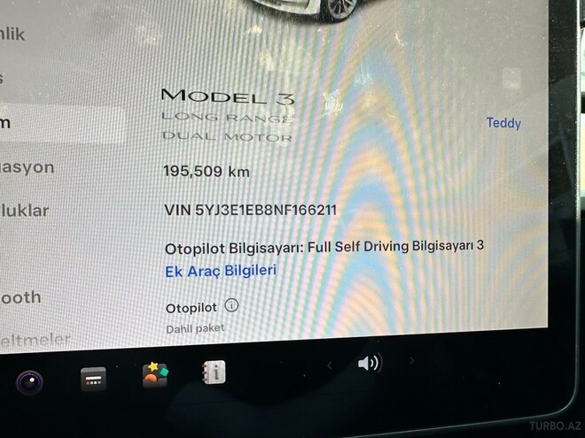 Tesla Model 3-15