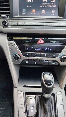 Hyundai Elantra 2017, 84,000 km - 2.0 l - Göyçay