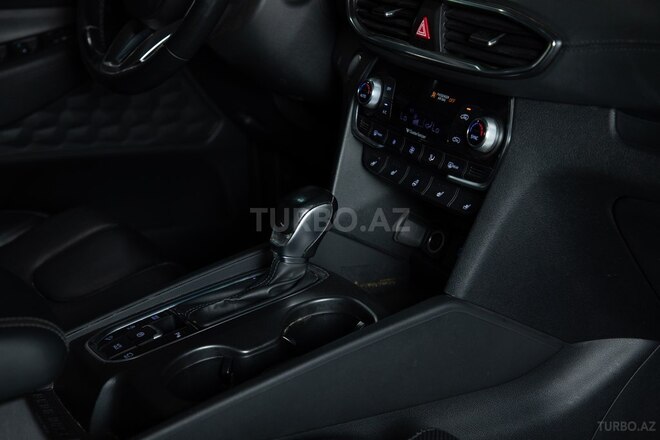 Hyundai Santa Fe-24