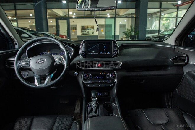 Hyundai Santa Fe-13