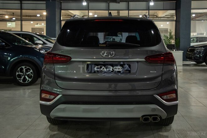 Hyundai Santa Fe-26