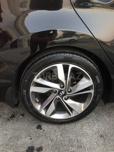 Hyundai Elantra 2015, 187,000 km - 1.8 l - Bakı