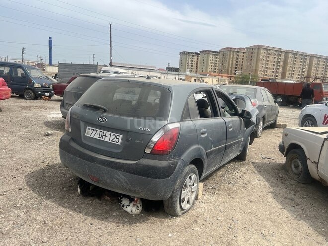 Kia Rio 2006, 222,000 km - 1.5 l - Bakı