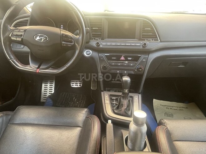 Hyundai Elantra 2016, 71,000 km - 1.6 л - Bakı