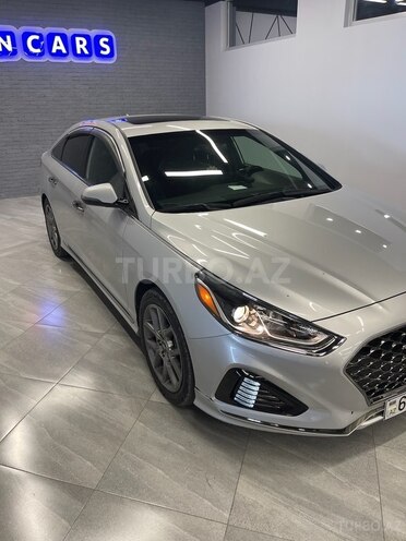 Hyundai Sonata-11