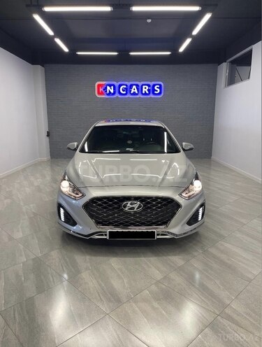 Hyundai Sonata-1