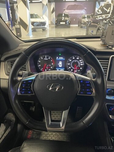 Hyundai Sonata-5