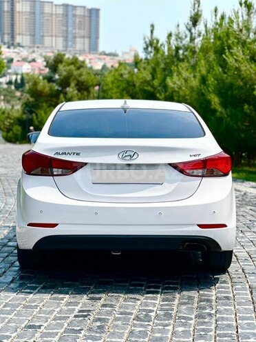 Hyundai Avante 2015, 157,000 km - 1.6 l - Bakı