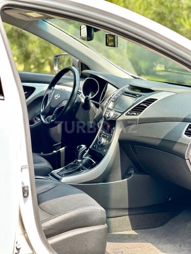 Hyundai Avante 2015, 157,000 km - 1.6 l - Bakı