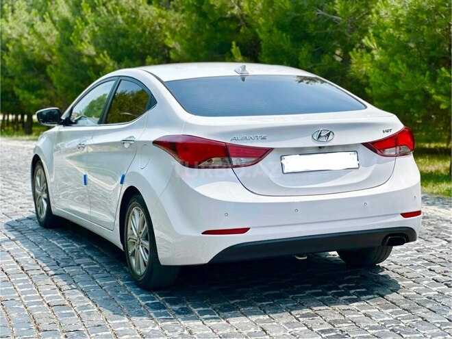 Hyundai Avante 2015, 157,000 km - 1.6 l - Bakı