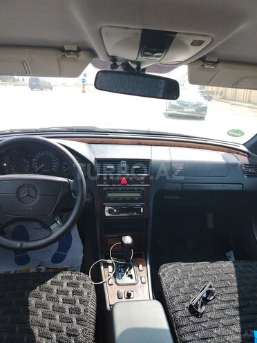 Mercedes C 240 1998, 290,000 km - 2.4 l - Ağcabədi