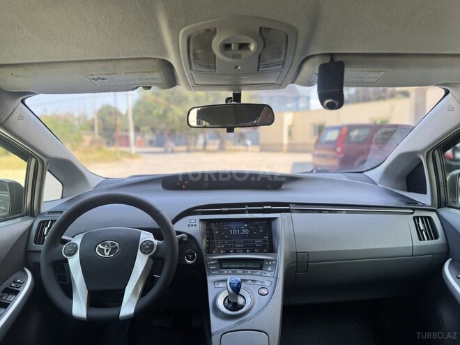 Toyota Prius 2011, 350,000 km - 1.8 l - Sumqayıt
