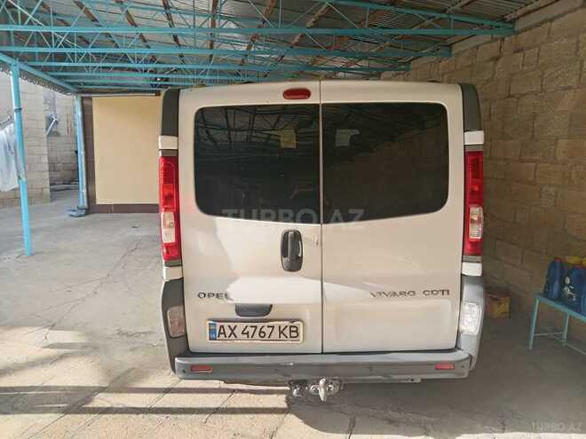 Opel Vivaro 2008, 270,000 km - 2.5 l - Şamaxı