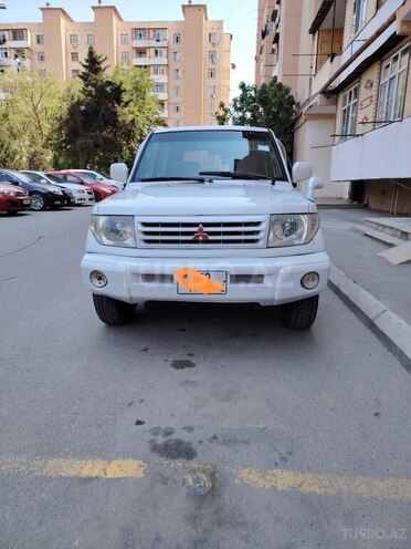 Mitsubishi Pajero io 1999, 283,000 km - 1.8 l - Bakı