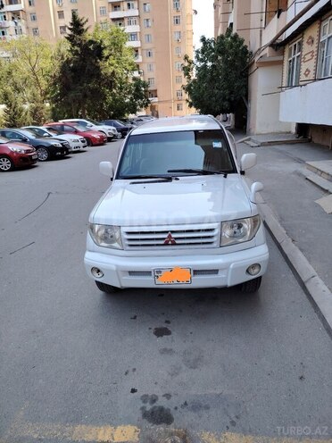 Mitsubishi Pajero io 1999, 283,000 km - 1.8 l - Bakı