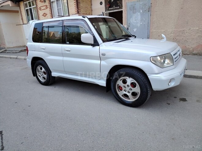Mitsubishi Pajero io 1999, 283,000 km - 1.8 l - Bakı