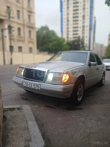 Mercedes E 200 1989, 562,000 km - 2.0 l - Bakı