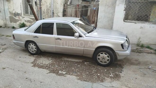 Mercedes E 200 1989, 562,000 km - 2.0 l - Bakı
