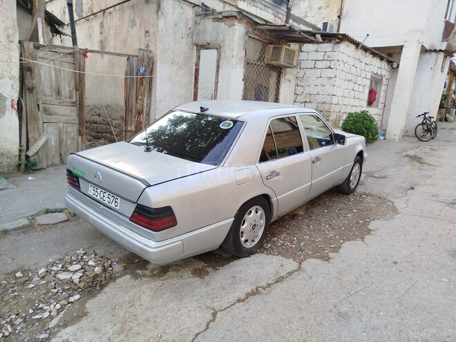 Mercedes E 200 1989, 562,000 km - 2.0 l - Bakı