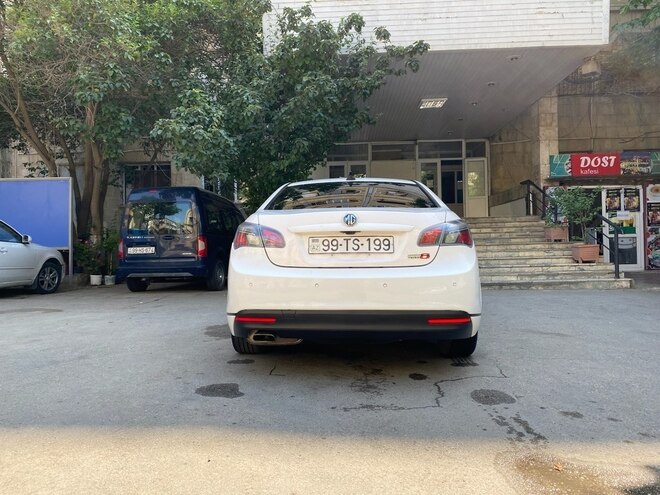MG 6 2014, 237,845 km - 1.8 l - Bakı
