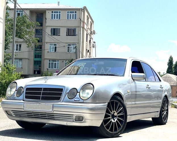Mercedes E 240 1999, 456,000 km - 2.4 l - Gəncə