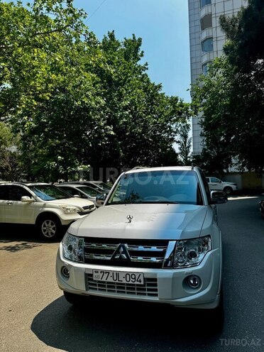 Mitsubishi Pajero 2013, 75,000 km - 3.5 l - Bakı