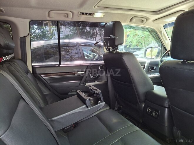 Mitsubishi Pajero 2013, 75,000 km - 3.5 l - Bakı