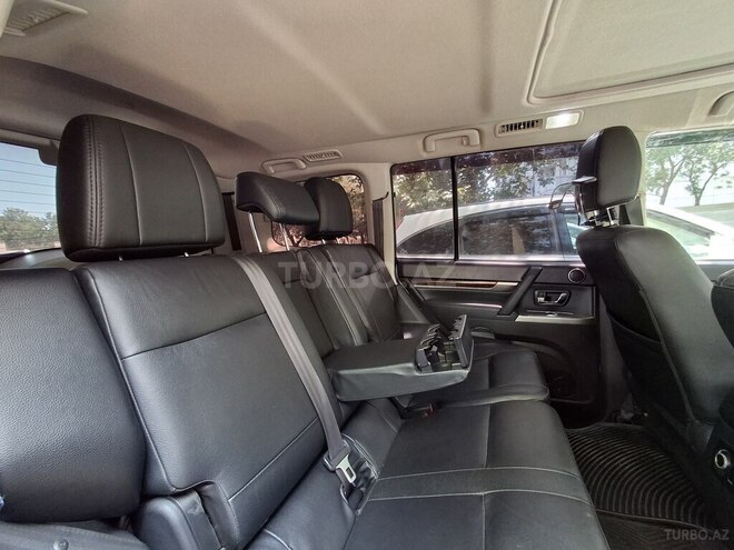 Mitsubishi Pajero 2013, 75,000 km - 3.5 l - Bakı