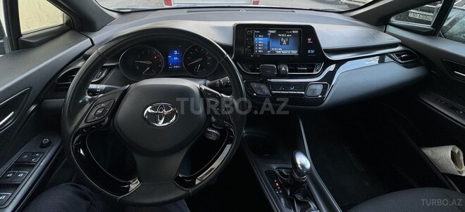Toyota C-HR 2017, 80,000 km - 2.0 l - Bakı