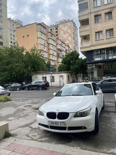 BMW 520 2005, 250,000 km - 2.2 l - Bakı
