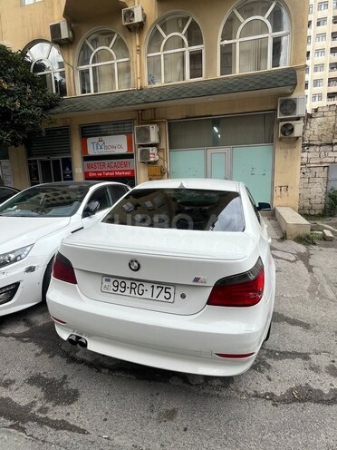 BMW 520 2005, 250,000 km - 2.2 l - Bakı