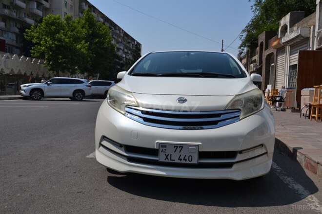 Nissan Note-1