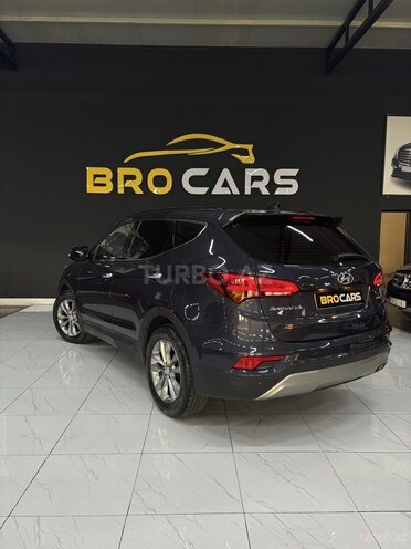 Hyundai Santa Fe-14