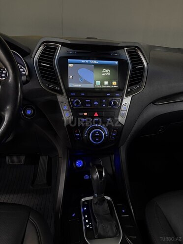 Hyundai Santa Fe-11