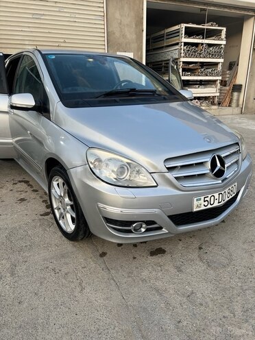 Mercedes B 180 2009, 180,000 km - 1.7 l - Bakı